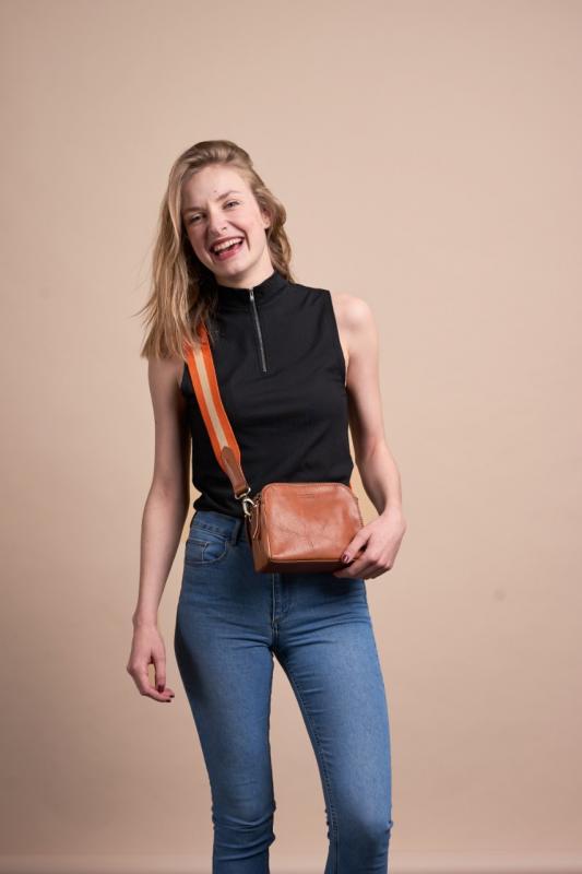 Emily Cognac Stromboli Leather - kožená crossbody kabelka