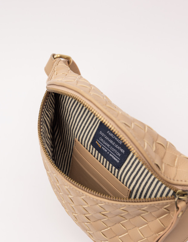 Ray Bumbag Sand Woven – kožená ľadvinka v pieskovej farbe 5