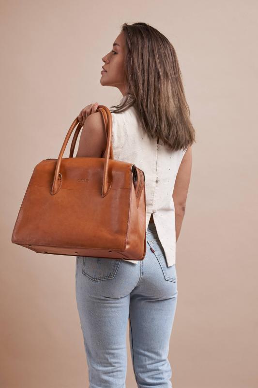 Kate Cognac Stromboli Leather - kožená kabelka
