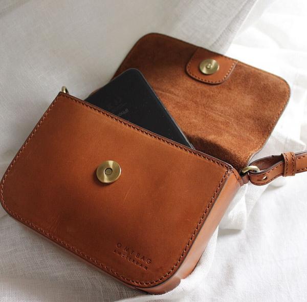 Nano Bag Cognac Classic Leather - malá crossbody kožená kabelka